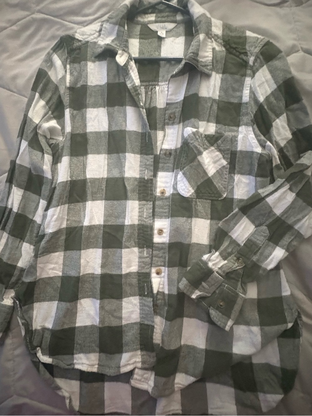 Woman’s Green and White Plaid Button-Up Shirt